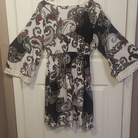SOMA: BLACK WHITE RED DESIGNED DRESS SIZE M - Picture 6 of 6